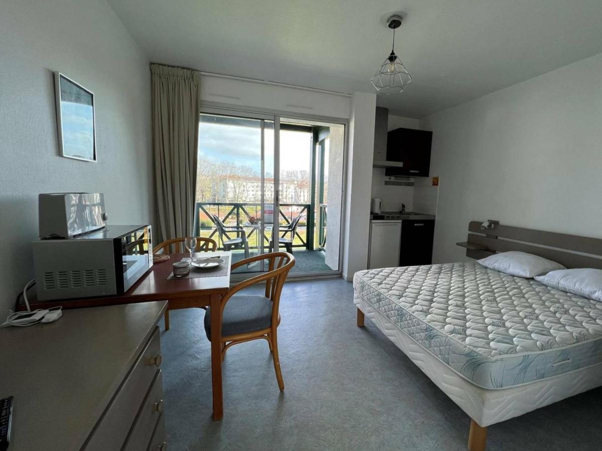 Studio Lilas A Cambo-Les-Bains : Terrasse, Parking, Proche Thermes, Internet, Animaux Acceptes - Fr-1-495-96 Екстериор снимка