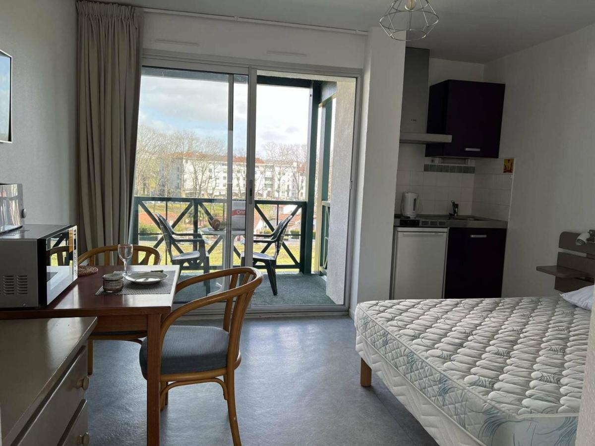 Studio Lilas A Cambo-Les-Bains : Terrasse, Parking, Proche Thermes, Internet, Animaux Acceptes - Fr-1-495-96 Екстериор снимка